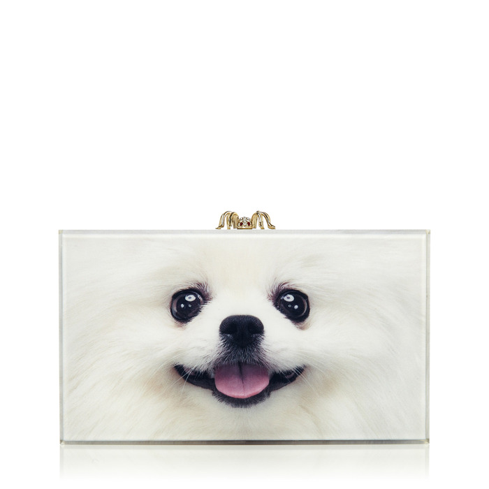 Charlotte Olympia 博美狗圖印手拿包,43,800元。
